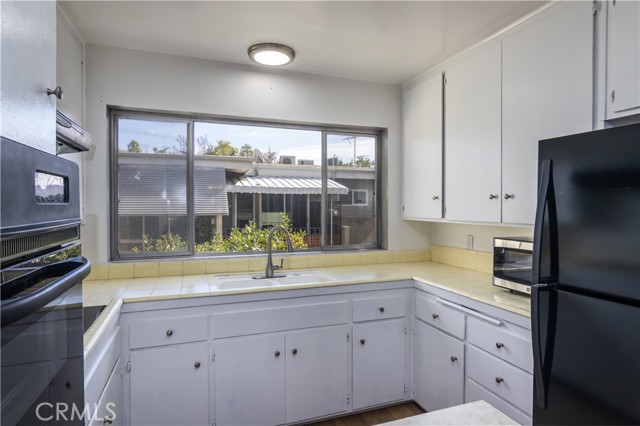 4353 Colfax Avenue, 41 photo 6