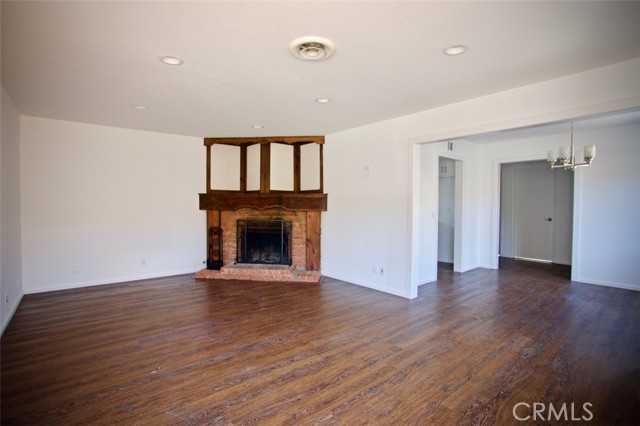 665 Irving photo 2