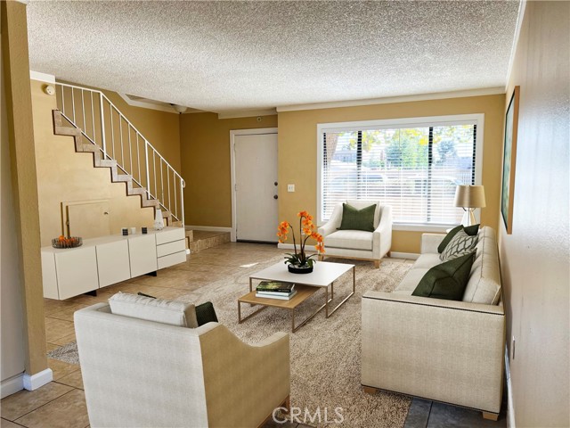 14531 Tupper Street, 31 photo 1