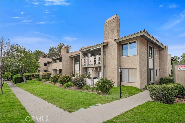 751 Birchpark Circle #205, Thousand Oaks, CA 91360