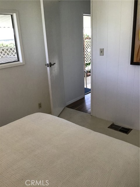 1150 Ventura Boulevard, 9 photo 2