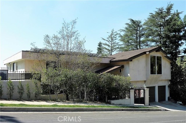 Image 2 for 7962 Oceanus Dr, Los Angeles, CA 90046