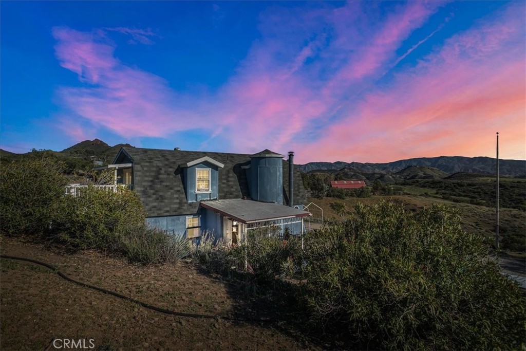 32520 Wagon Wheel Road, Agua Dulce, CA 91390