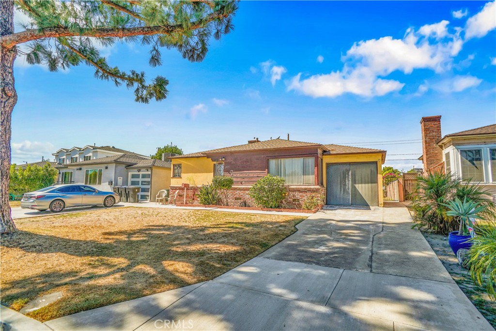 2035 N Pass Avenue, Burbank, CA 91505