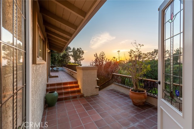 1103 Via Curva, Palos Verdes Estates, California 90274, 4 Bedrooms Bedrooms, ,5 BathroomsBathrooms,Residential,Sold,Via Curva,SR22096388