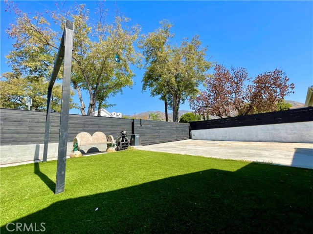 13320 Herron Street photo 5