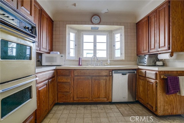5209 Bellaire Avenue photo 7