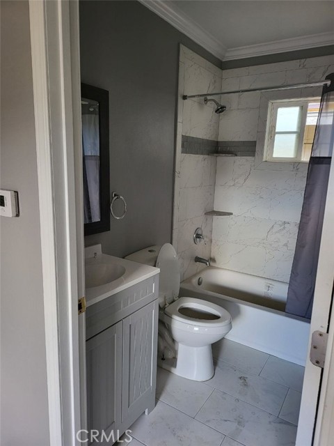 717 De Haven Street photo 8