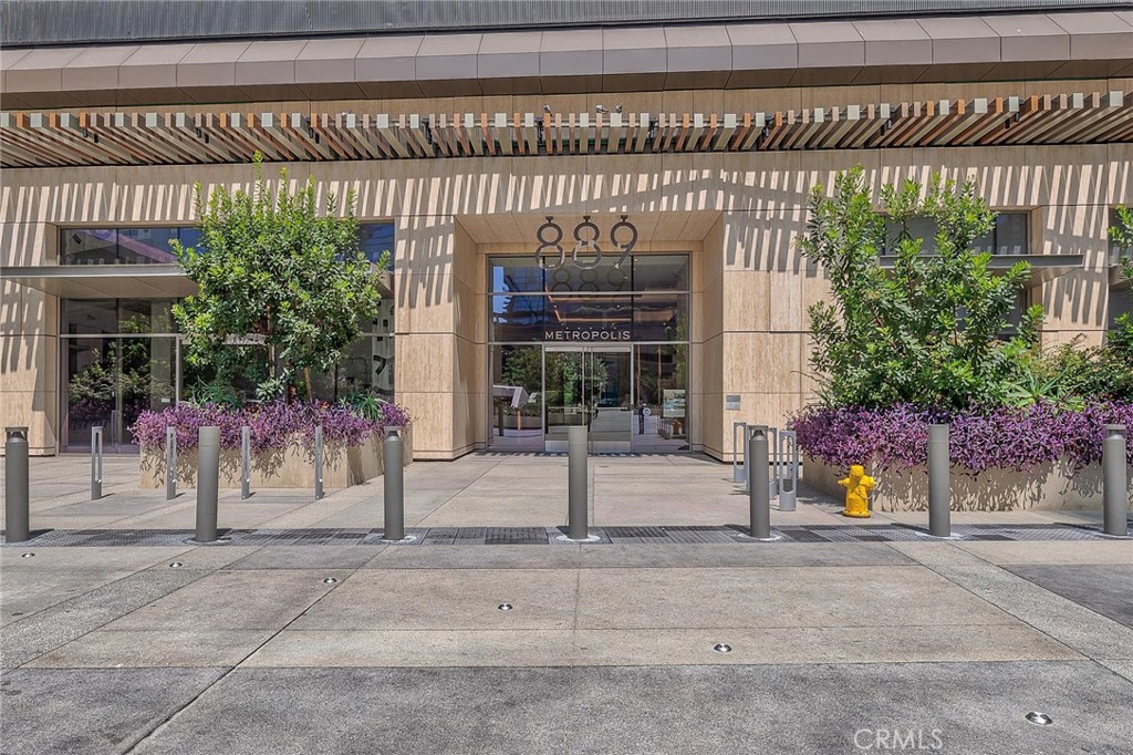 889 Francisco Street 3006, Los Angeles, CA 90017