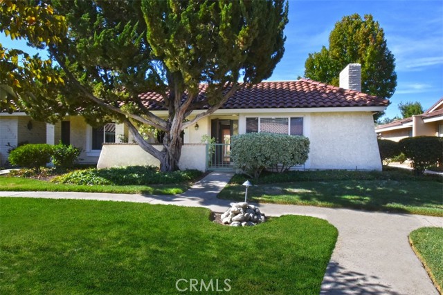 2225 Crespi Lane photo 3