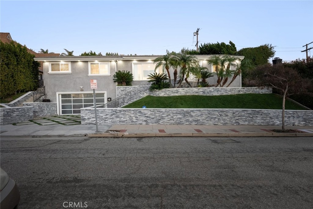 506 La Loma Road, Glendale, CA 91206