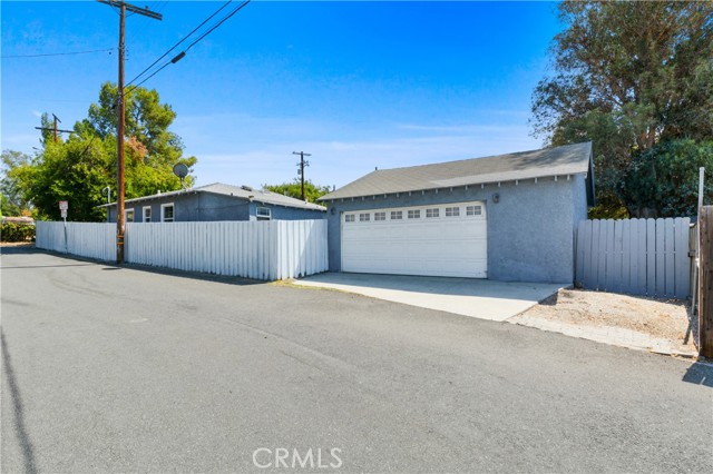 10021 Plainview Avenue photo 4