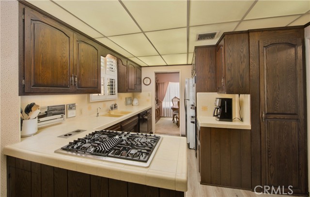 2746 North Brighton Street photo 7