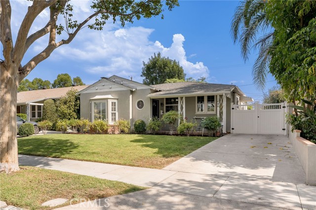 1748 North Avon Street photo 4