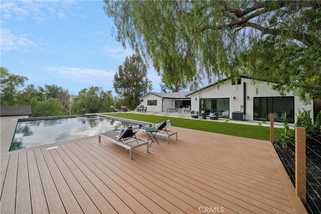 5610 Fairview Place, Agoura Hills, CA 91301