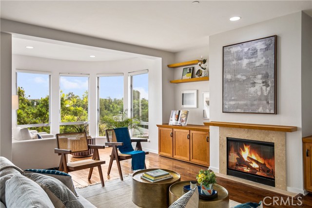 2111 S Beverly Glen Boulevard PH2 Westwood - Century City, California 2111 S Beverly Glen Boulevard PH2
