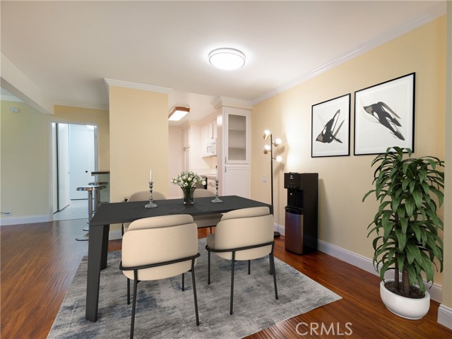 5334 Lindley Avenue, 316 photo 2