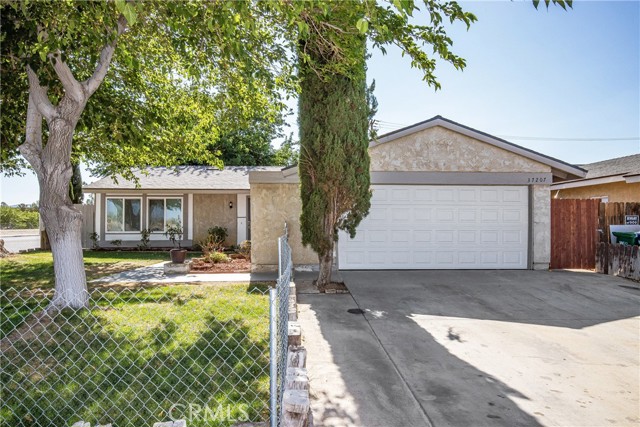 Detail Gallery Image 1 of 1 For 37207 Mahonia Ave, Palmdale,  CA 93552 - 4 Beds | 2 Baths