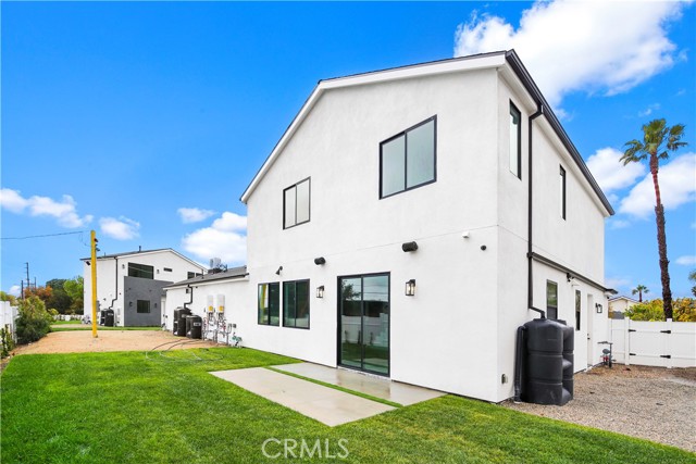 13365 Pala Avenue photo 7