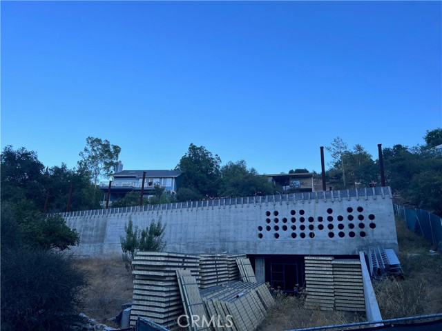 20240 Croydon Lane photo 6
