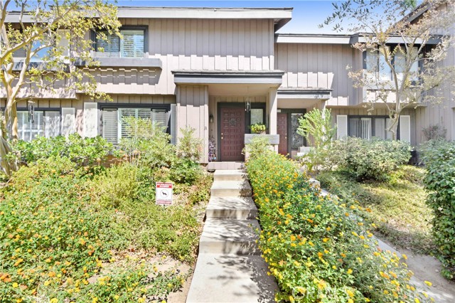 9749 Reseda Boulevard, 19 photo 1