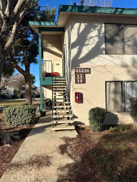 44436 15Th St #14, Lancaster, CA 93535