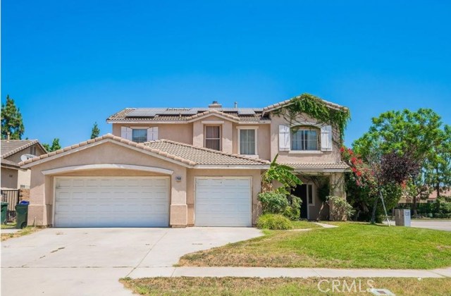 17400 Pear St, Fontana, CA 92337