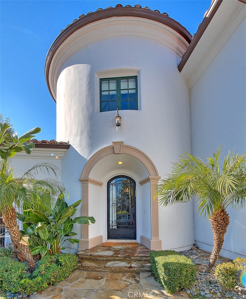 4995 Avenida Oriente, Tarzana, CA 91356