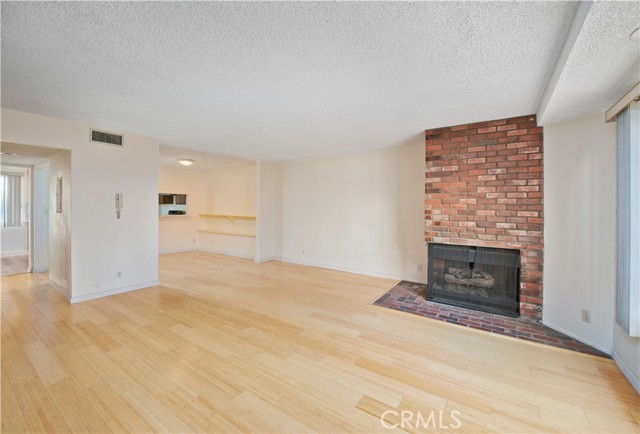 8744 Darby Avenue, 3 photo 1