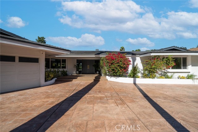3701 Royal Woods Drive photo 2