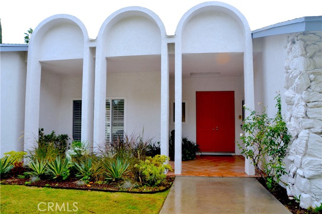 19920 Merridy Street photo 2