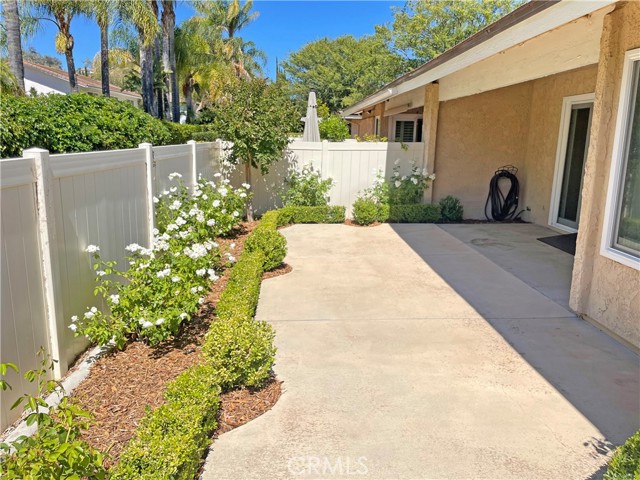2134 Crespi Lane photo 5
