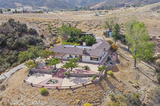 Detail Gallery Image 1 of 1 For 10504 Elizabeth Lake Rd, Leona Valley,  CA 93551 - 3 Beds | 2 Baths