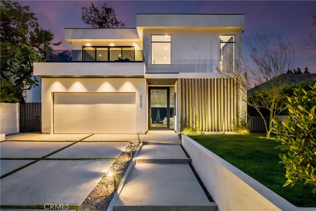 4329 Agnes Avenue, Studio City, CA 91604