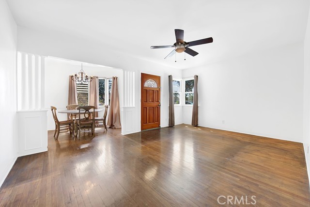 7453 Irvine Avenue photo 2