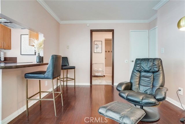 972 Larrabee Street, 218 photo 7