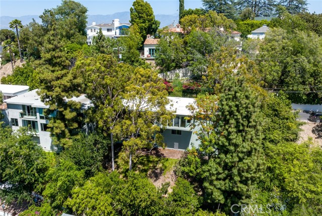 9d2fe23b 25ca 444c 934f 0ba9233ffe20