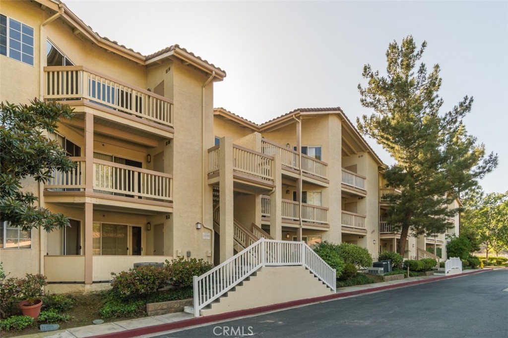 5728 Oak Bend Lane