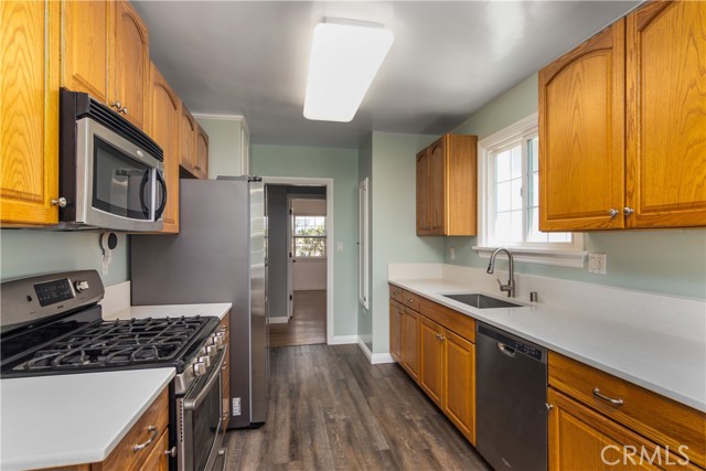 1124 North Catalina Street photo 6