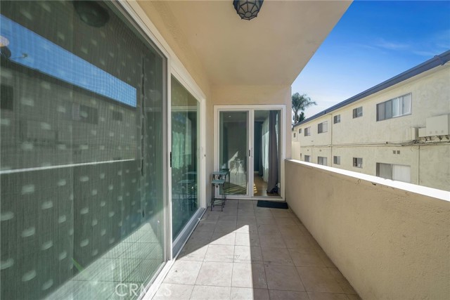 14335 Huston Street, 106 photo 6