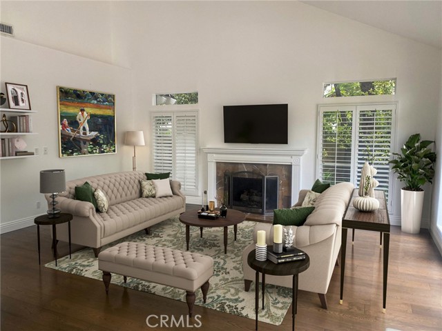 Detail Gallery Image 9 of 63 For 22101 Cairnloch St, Calabasas,  CA 91302 - 4 Beds | 3 Baths