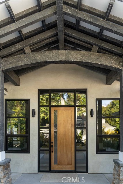 4077 Benedict Canyon Drive photo 4