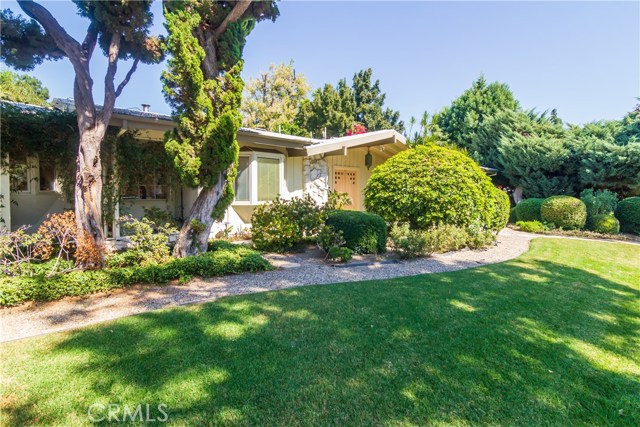 Photo of 17327 Marilla Street, Northridge, CA 91325