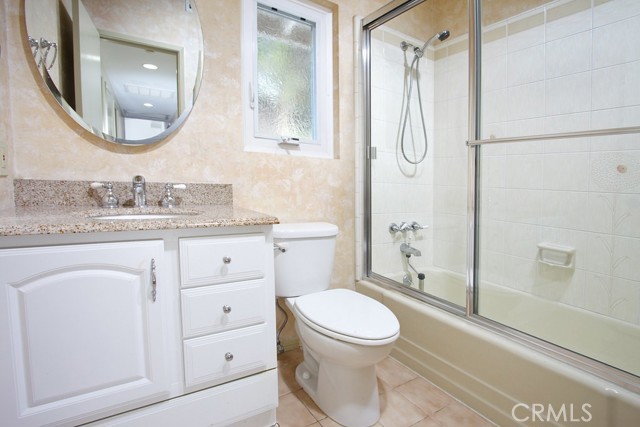 20735 Clarendon Street photo 6
