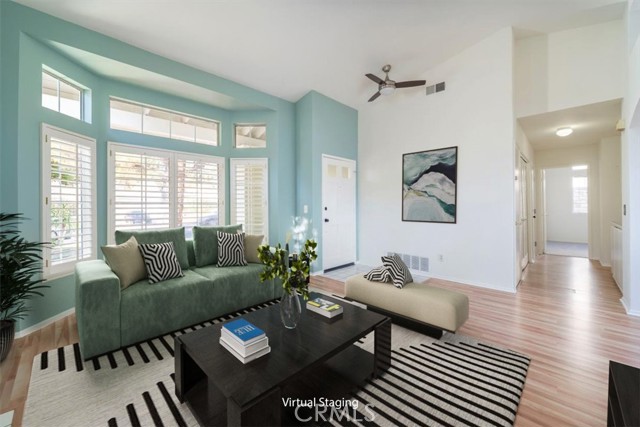 Living room - virtual staging