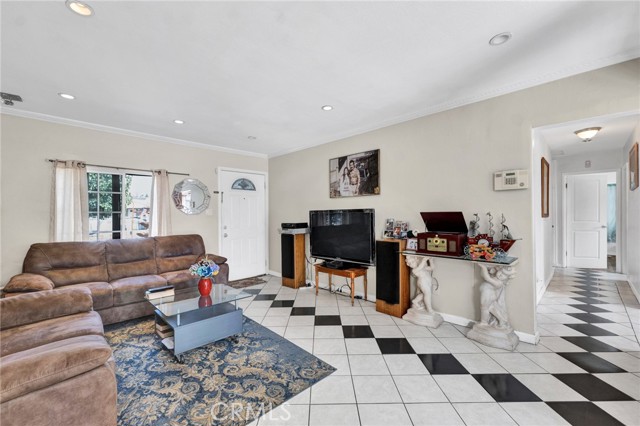 14246 Community Street photo 5