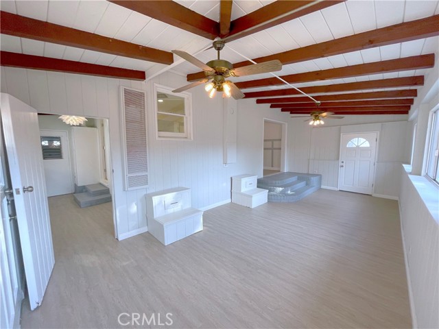 1437 North Naomi Street photo 2