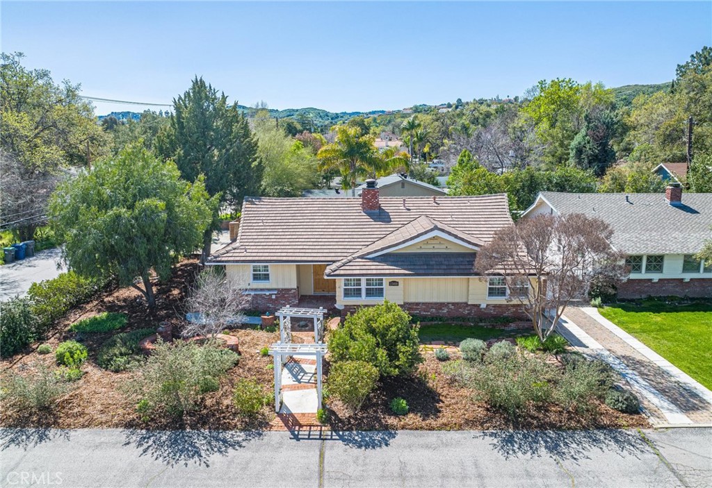 23410 Happy Valley Drive, Newhall, CA 91321