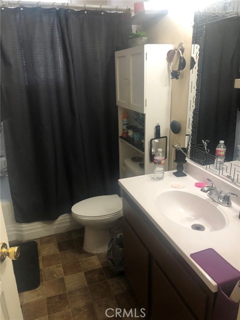 6715 Denny Avenue photo 2