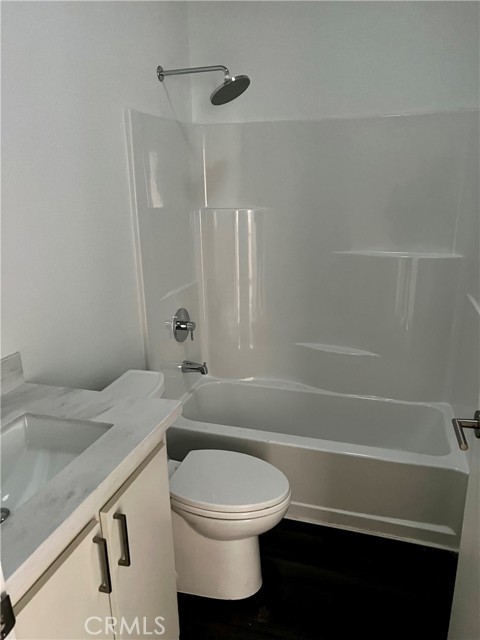 Detail Gallery Image 4 of 6 For 12542 Vanowen St #12544 3/4,  North Hollywood,  CA 91605 - 1 Beds | 1 Baths